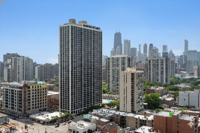 $3,250 | 1636 North Wells Street, Unit 2511, Chicago, IL 60614