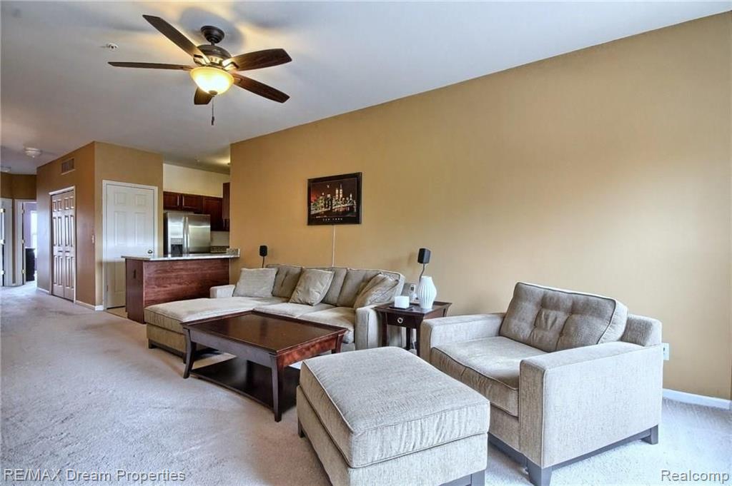 41584 Hamlet Lane Novi, MI 48375 - Photo 14 of 26