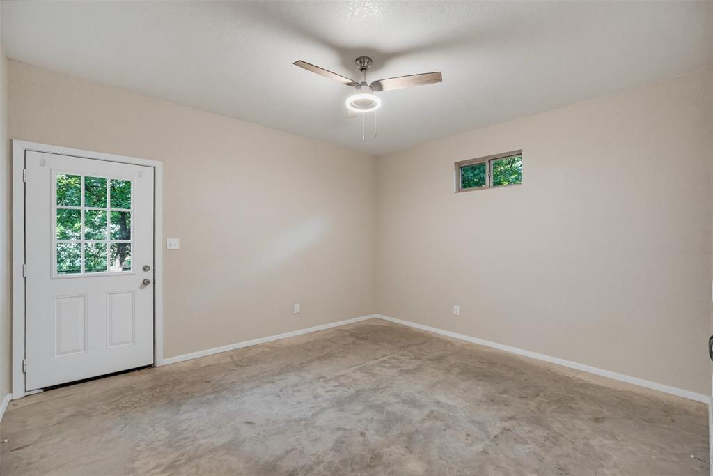 103 Del Rio Avenue, Unit B Benbrook, TX 76126 - Photo 21 of 31