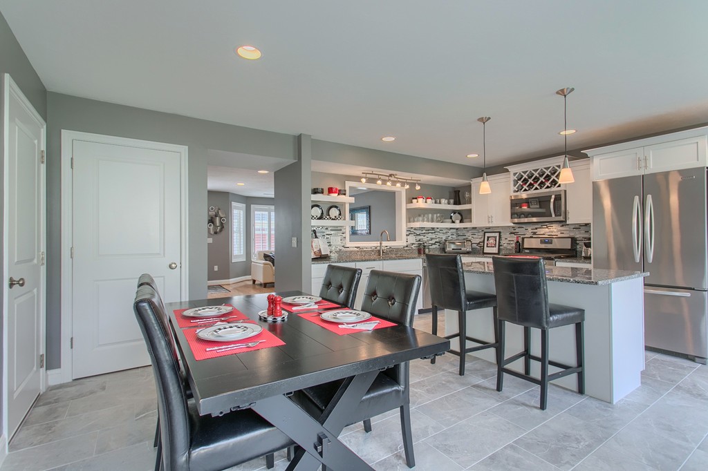 8 Rockingham Drive, Unit 127 Lowell, MA 01852 - Photo 8 of 29 Gallery Image 8