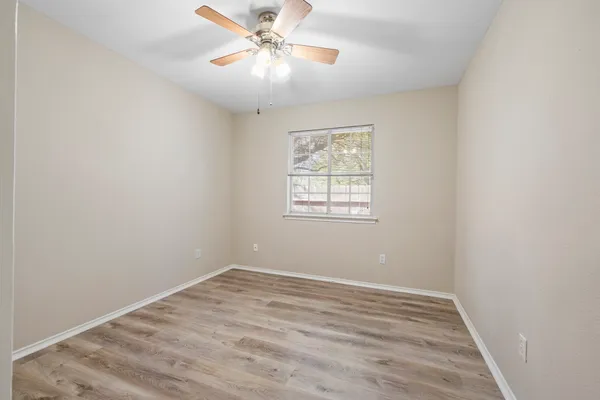 $2,100 | 3937 Kristencreek Lane, Round Rock, TX 78681