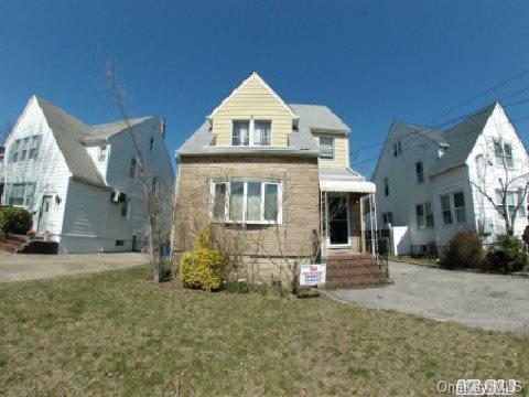 37 Liggett Road Valley Stream, NY 11581 - Photo 1 of 1 Gallery Image 1