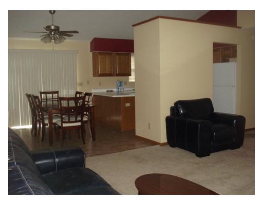 1197 Old Farm Lane, Unit 1197 Springfield, OH 45503 - Photo 3 of 12