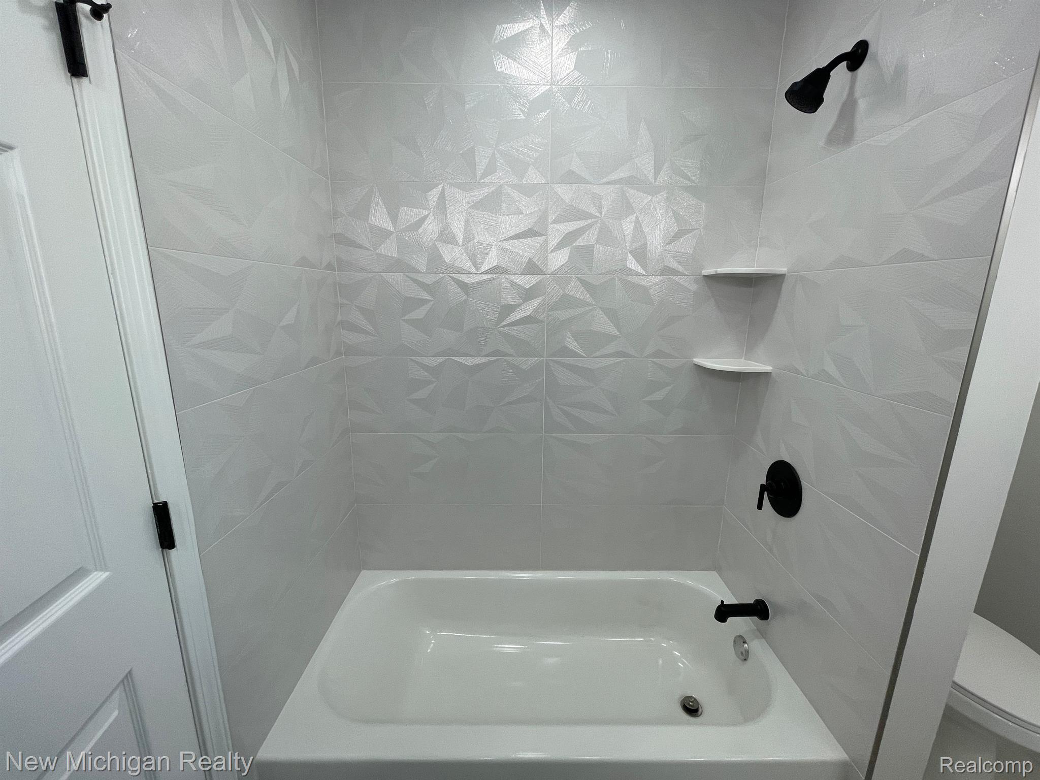 7679 Provincial Road Canton, MI 48187 - Photo 20 of 32 Main Bathroom