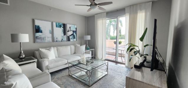 802 West Windward Way, Unit 211 Lantana, FL 33462 - Photo 28 of 32 Inside_5