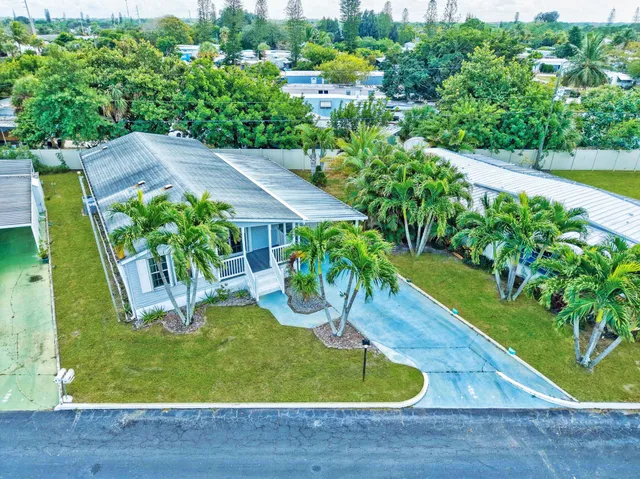 a view of a backyard with plants