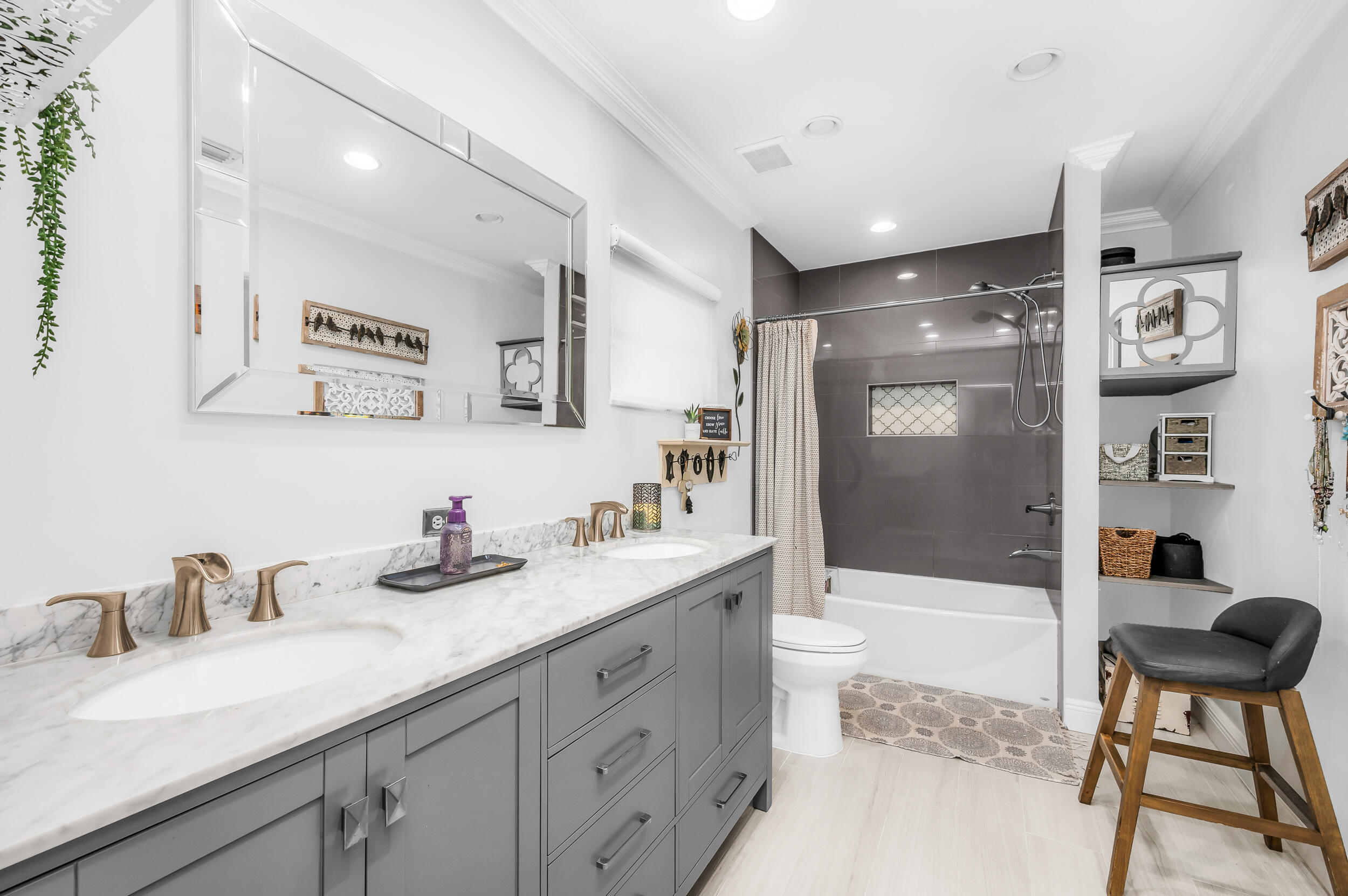 4734 Jefferson Street Hollywood, FL 33021 - Photo 22 of 62 photo-18