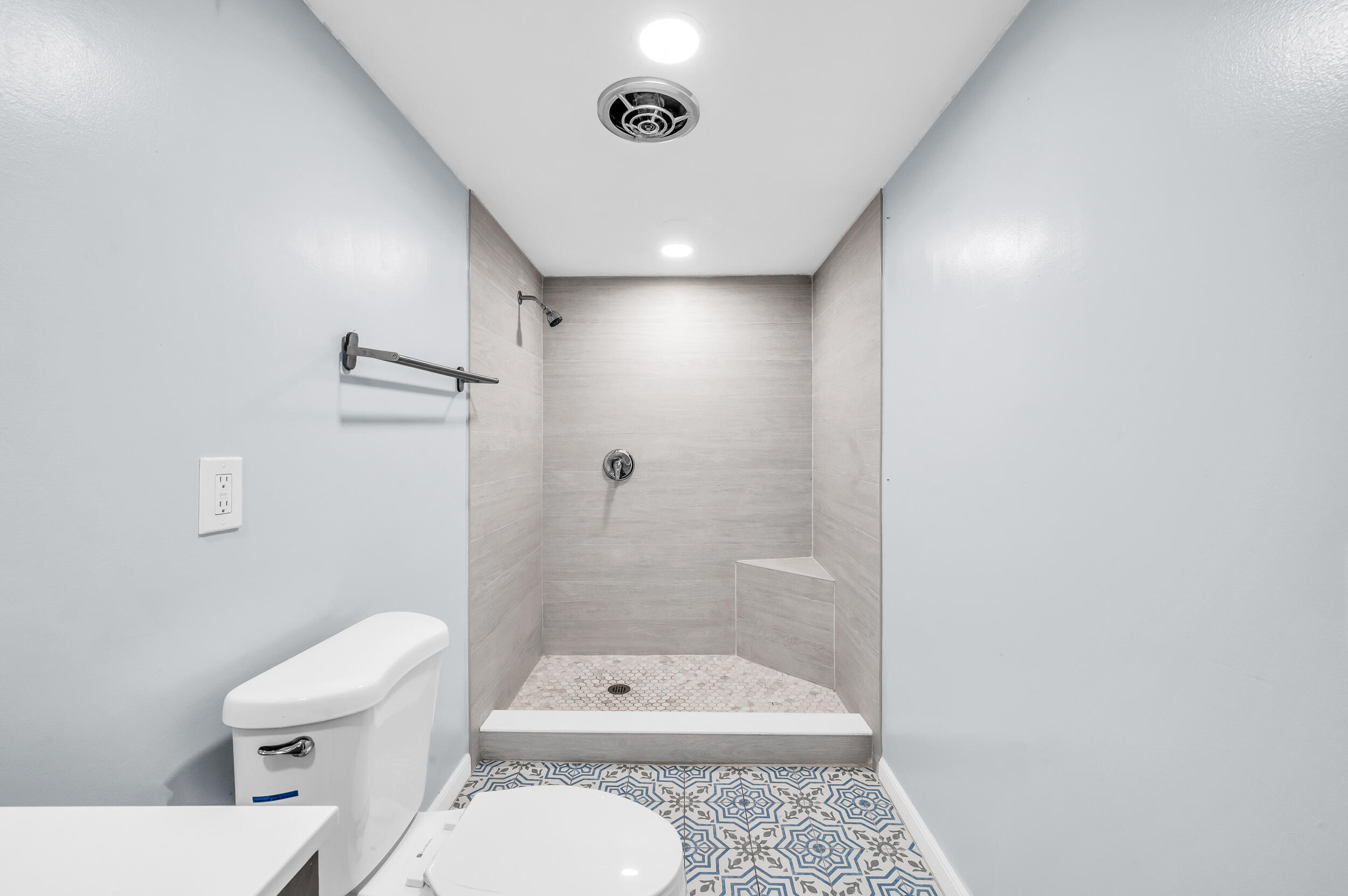 4734 Jefferson Street Hollywood, FL 33021 - Photo 51 of 62 photo-44