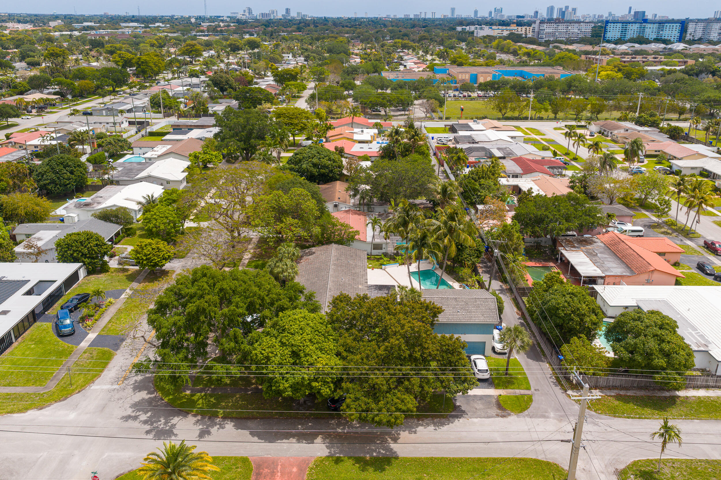 4734 Jefferson Street Hollywood, FL 33021 - Photo 53 of 62 photo-54