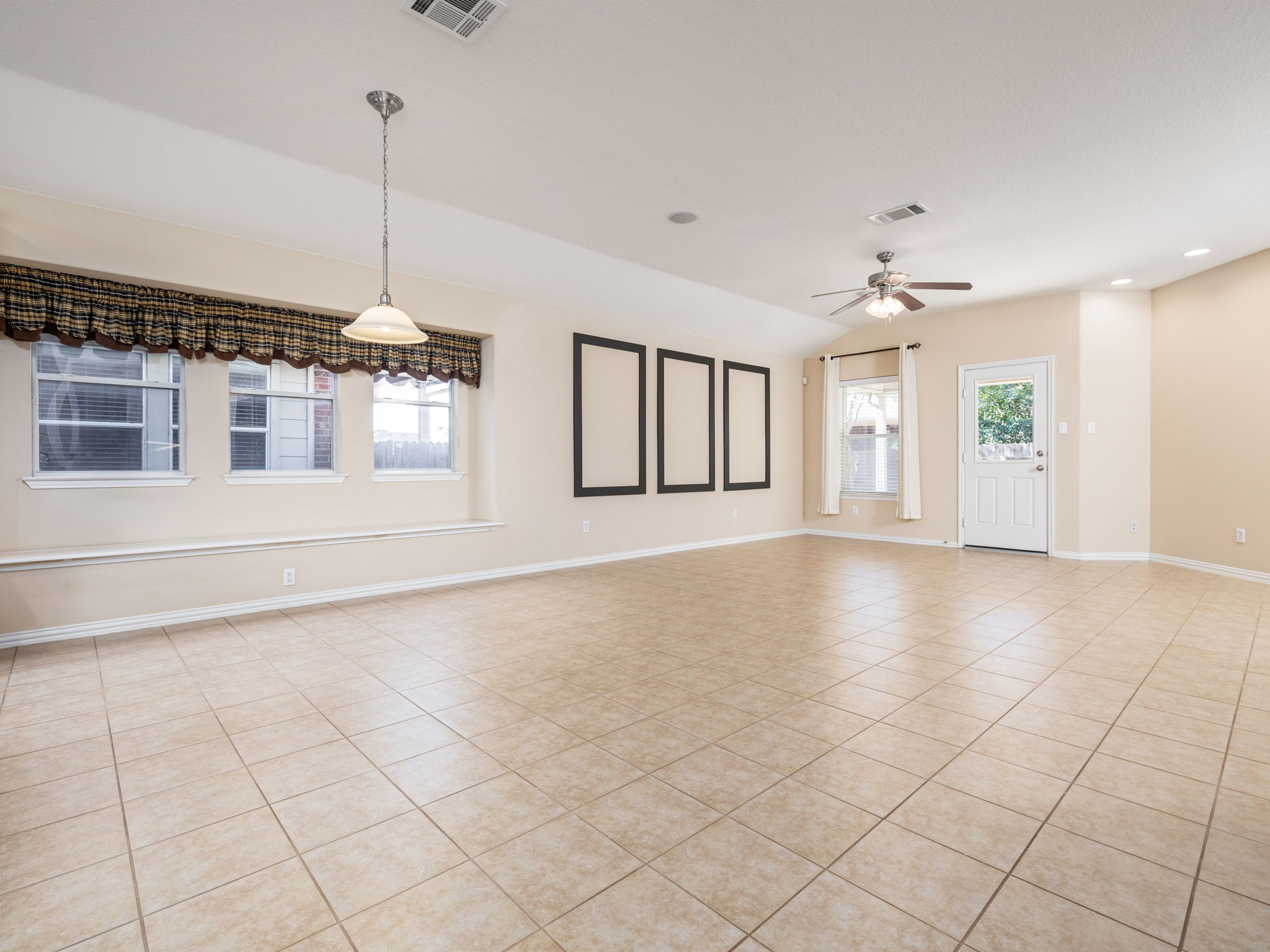 2005 Granite Springs Road Leander, TX 78641 - Photo 5 of 30