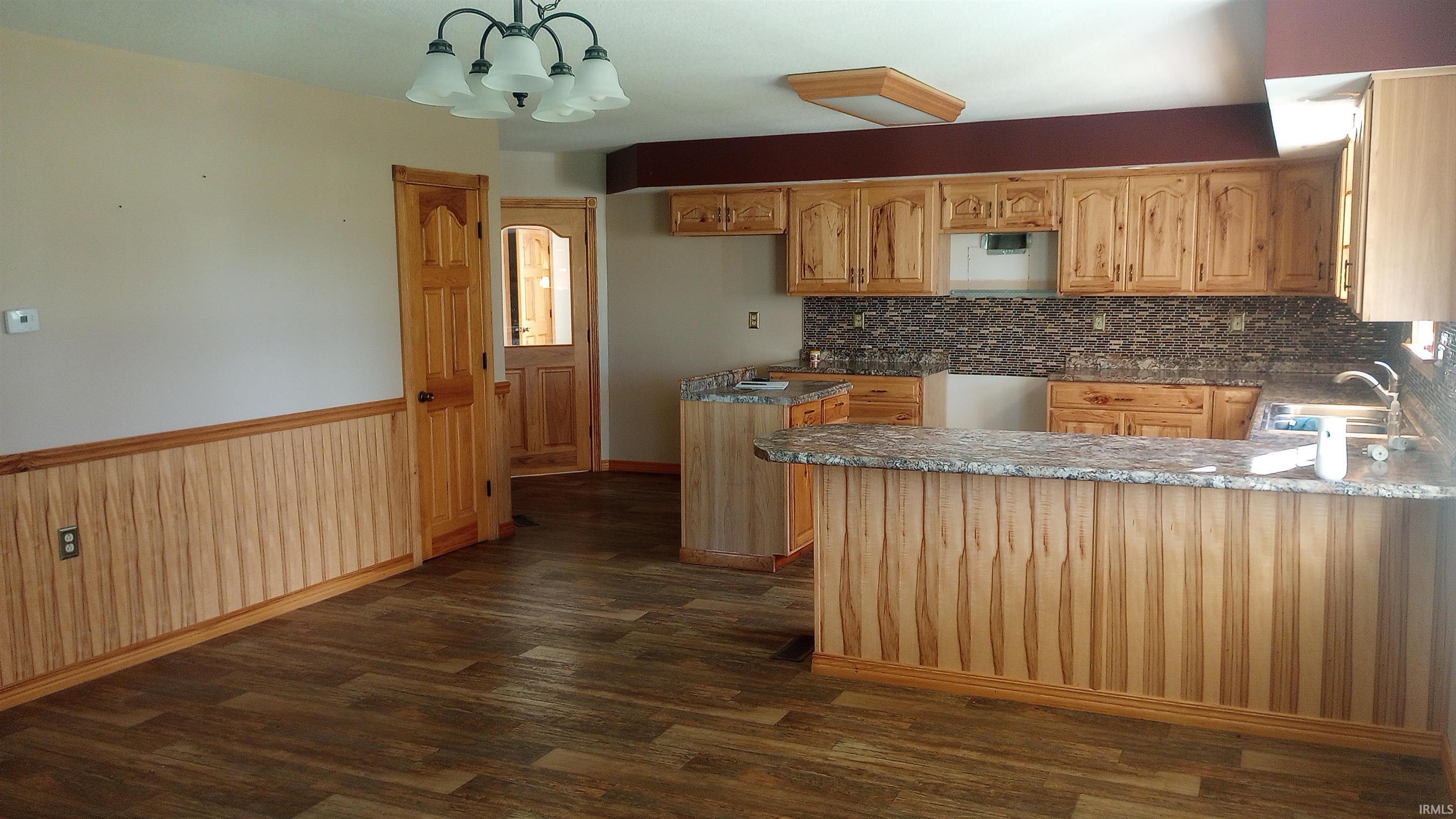 2219 Loudermilk Road Vincennes, IN 47591 - Photo 5 of 46