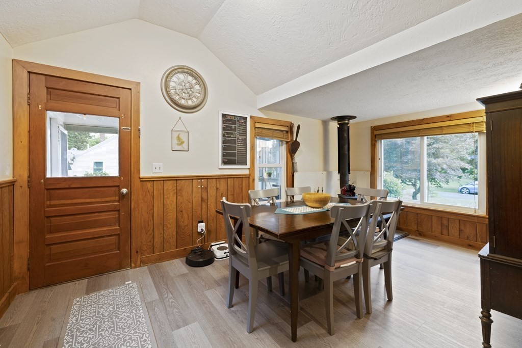 5 Worcester Road Townsend, MA 01469 - Photo 7 of 17 Gallery Image 7