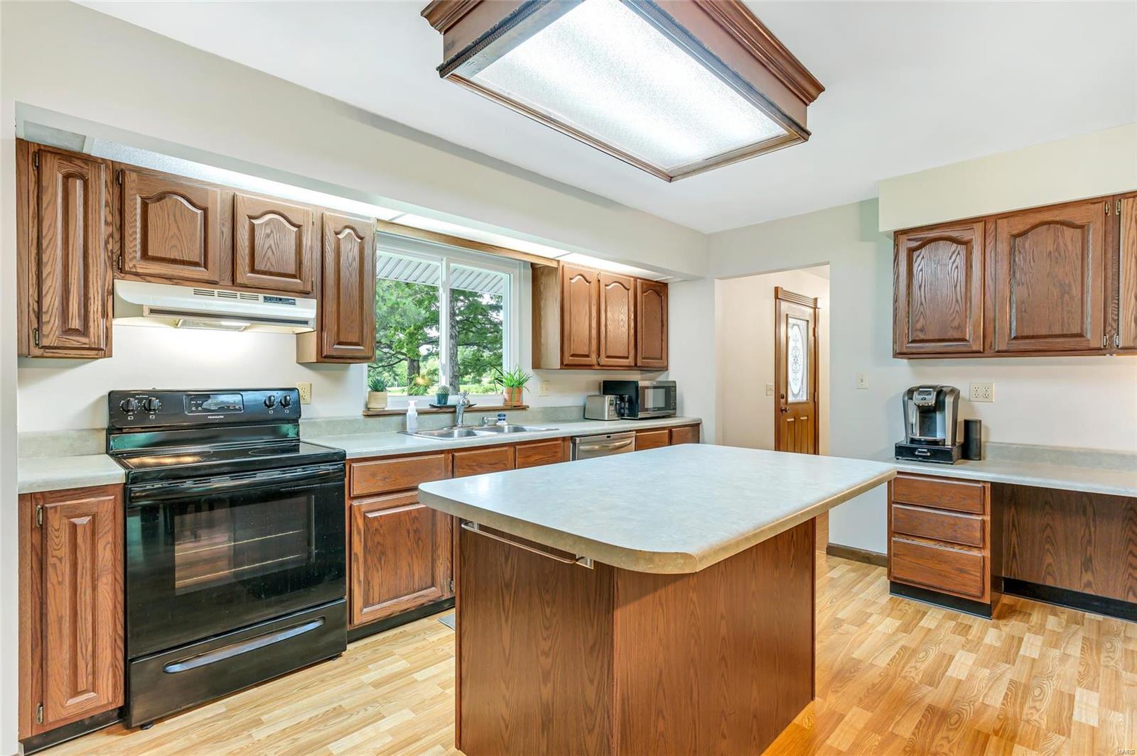 4411 Hueffmeier Road Defiance, MO 63341 - Photo 21 of 41 Gallery Image 21