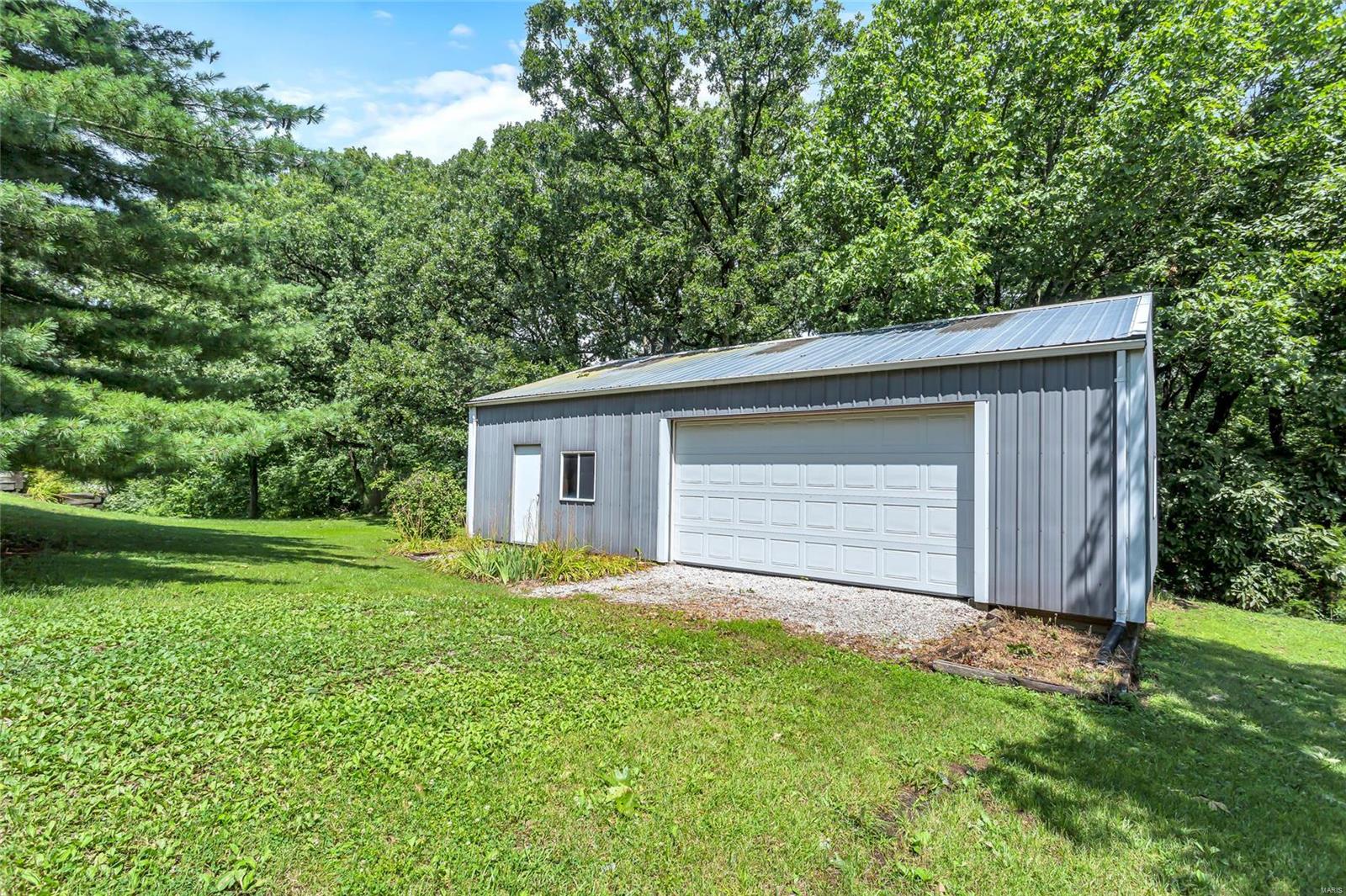4411 Hueffmeier Road Defiance, MO 63341 - Photo 40 of 41 Gallery Image 40