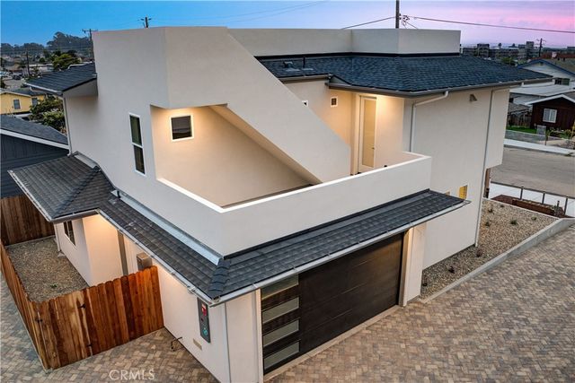 $1,299,000 | 238 North 7th Street, Grover Beach, CA 93433