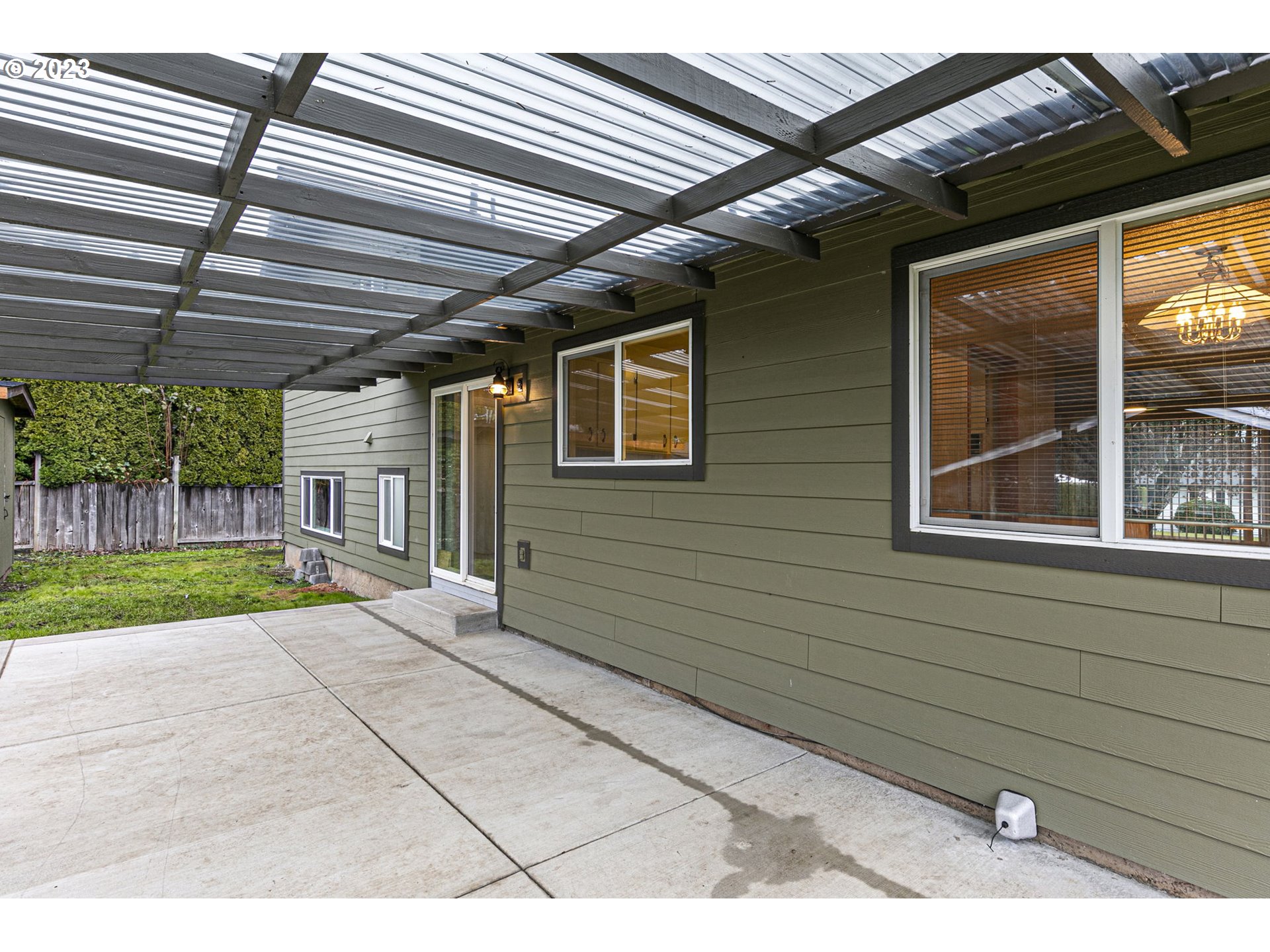 788 70th Street Springfield, OR 97478 - Photo 31 of 39 a view of a porch