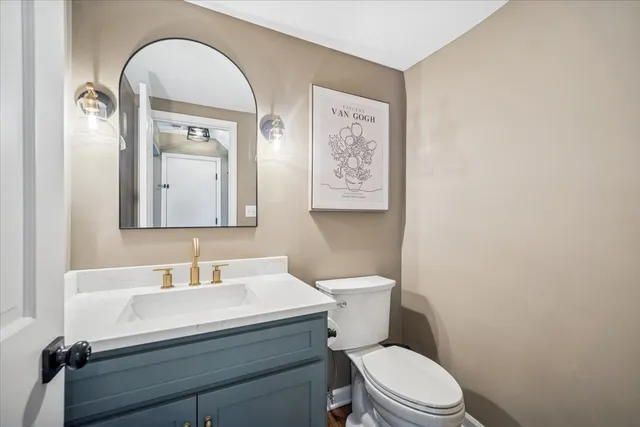 $675,000 | 1718 South Ridge Drive, Arlington Heights, IL 60005