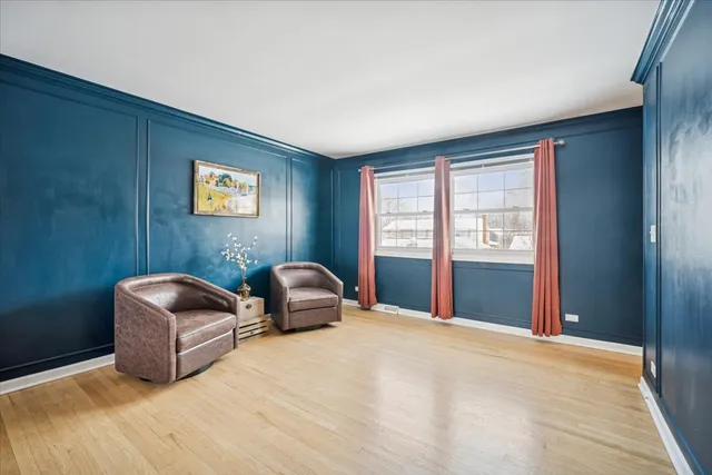 $675,000 | 1718 South Ridge Drive, Arlington Heights, IL 60005