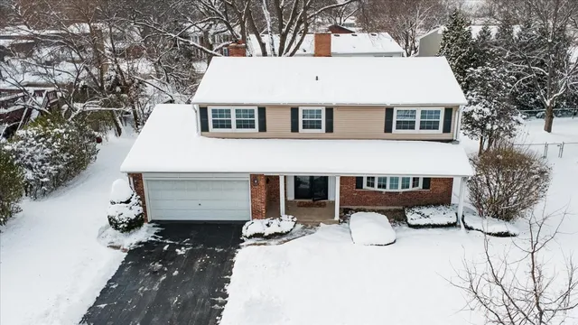 $675,000 | 1718 South Ridge Drive, Arlington Heights, IL 60005