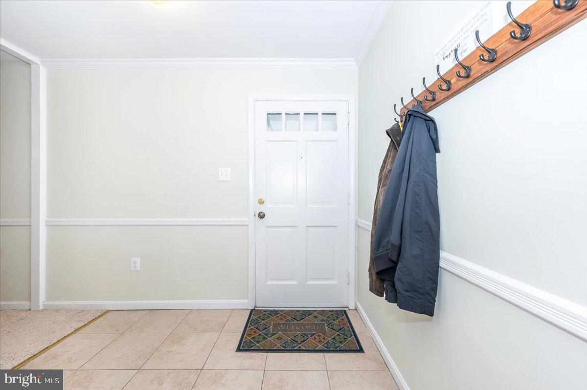 17305 Fletchall Road Poolesville, MD 20837 - Photo 6 of 51 a view of a room with walk in closet and bathroom