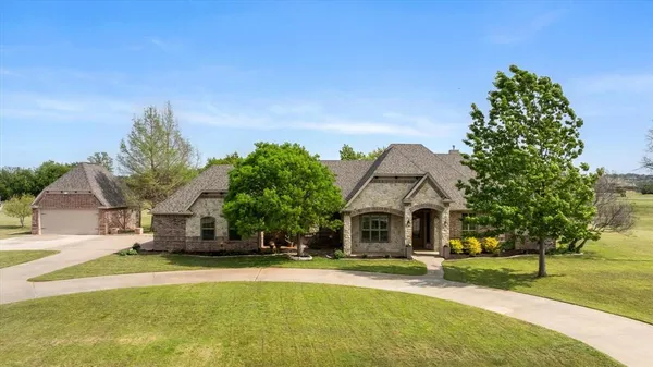 $949,000 | 1106 Iberian Court, Granbury, TX 76048