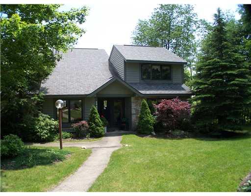 1947 South Ridge Way Hidden Valley, PA 15502 - Photo 1 of 18 Exterior Front.