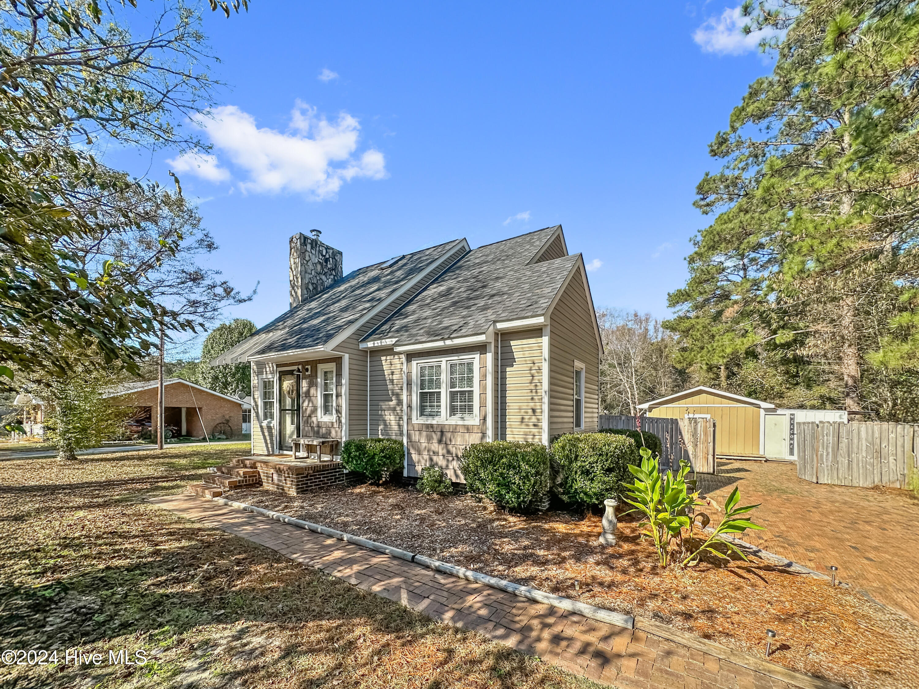 694 Haws Run Road Jacksonville, NC 28540 - Photo 7 of 49 Front of Home
