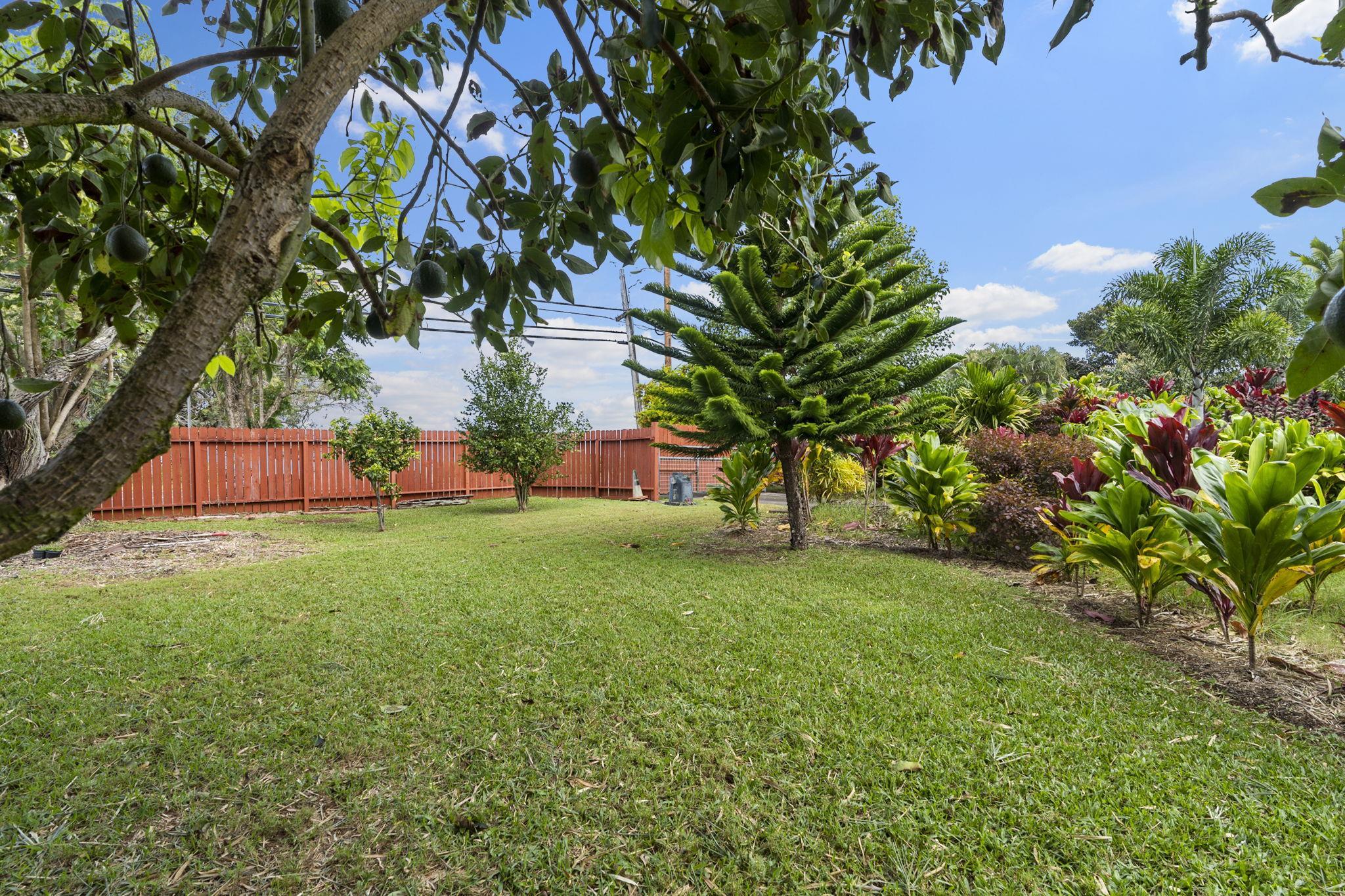 1515 Kaupakalua Road Haiku, HI 96708 - Photo 7 of 45 a view of a backyard with swimming pool