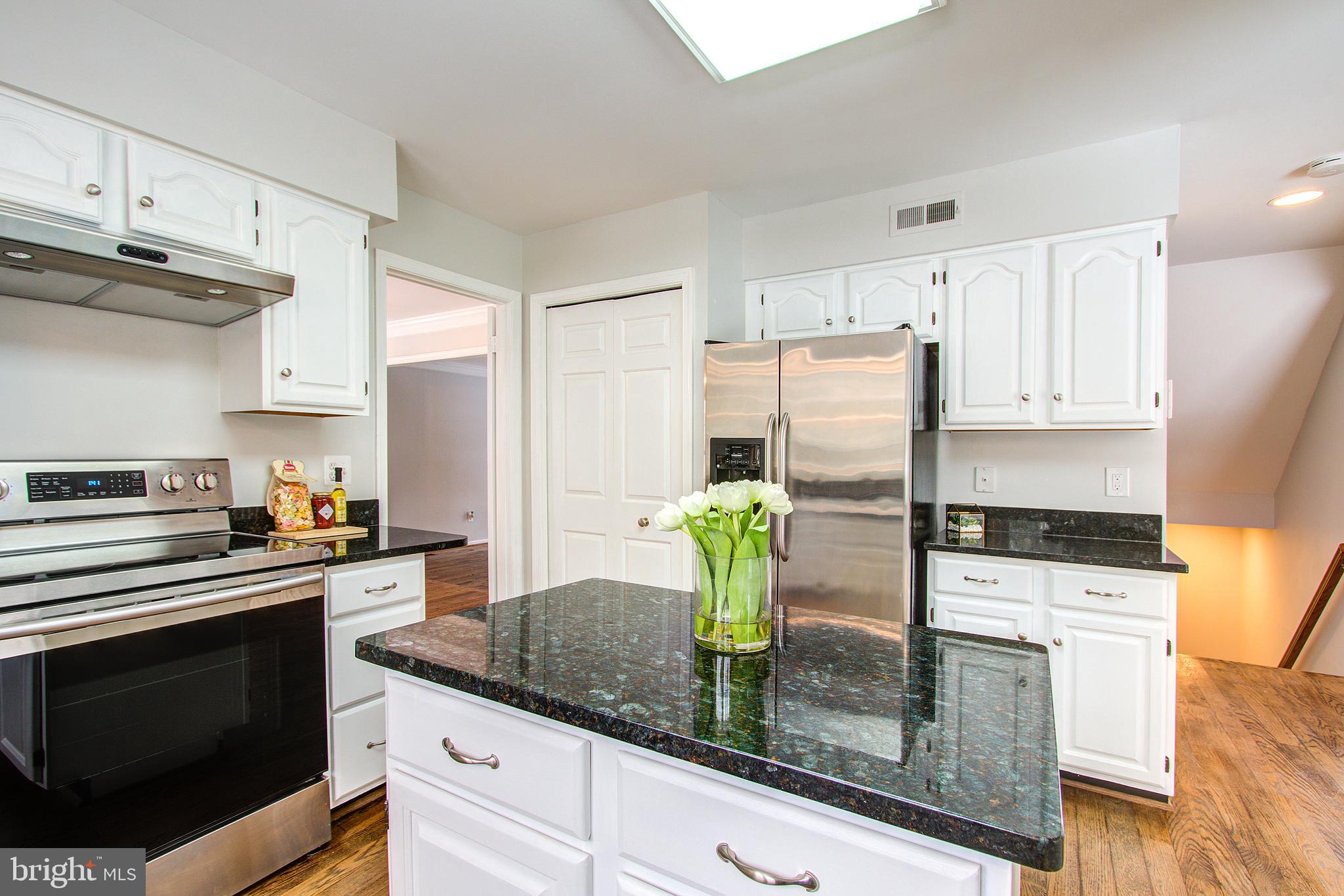 19923 Silverfield Drive Gaithersburg, MD 20886 - Photo 16 of 64