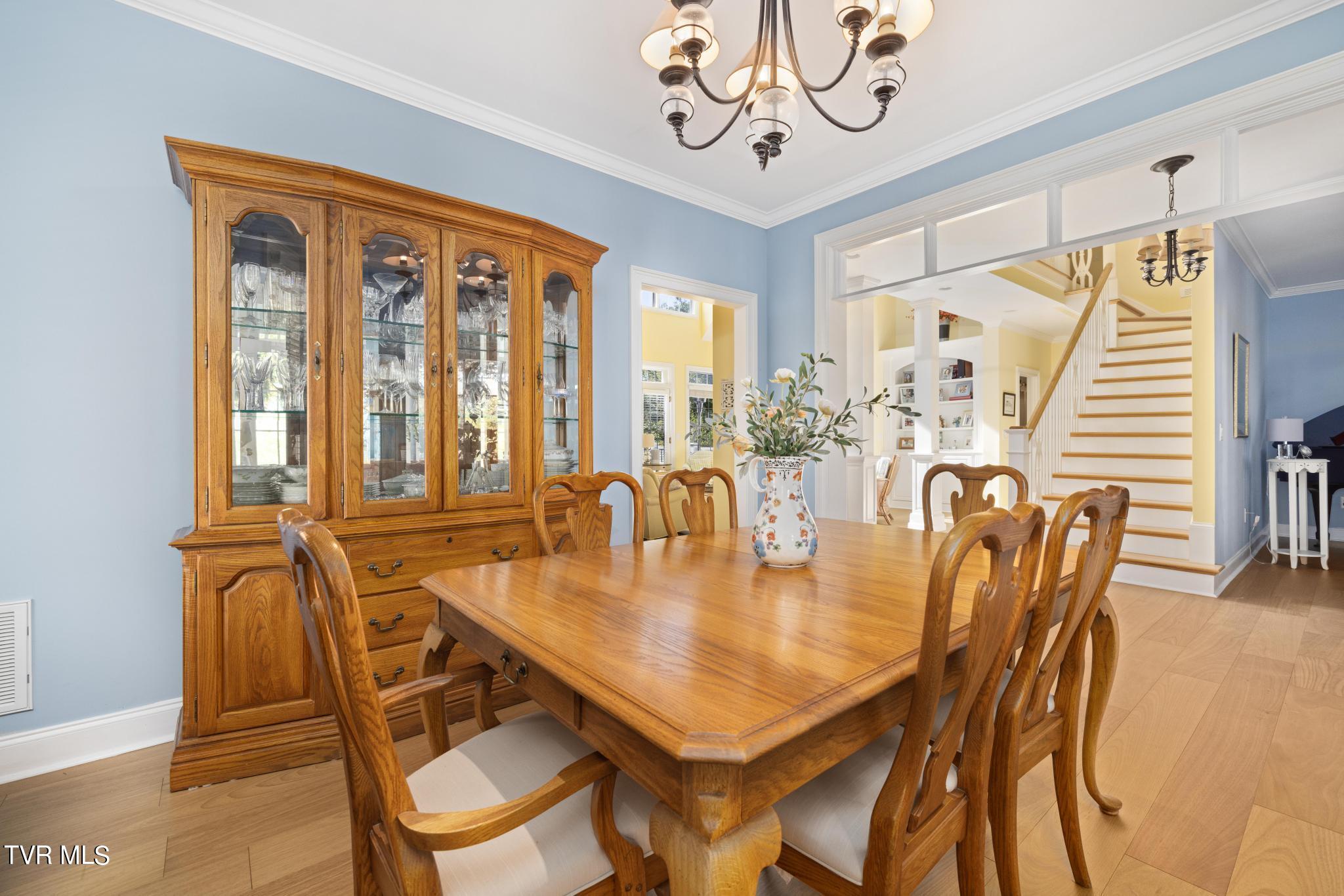 1031 Willows Trace Drive Johnson City, TN 37601 - Photo 12 of 83 Dining room