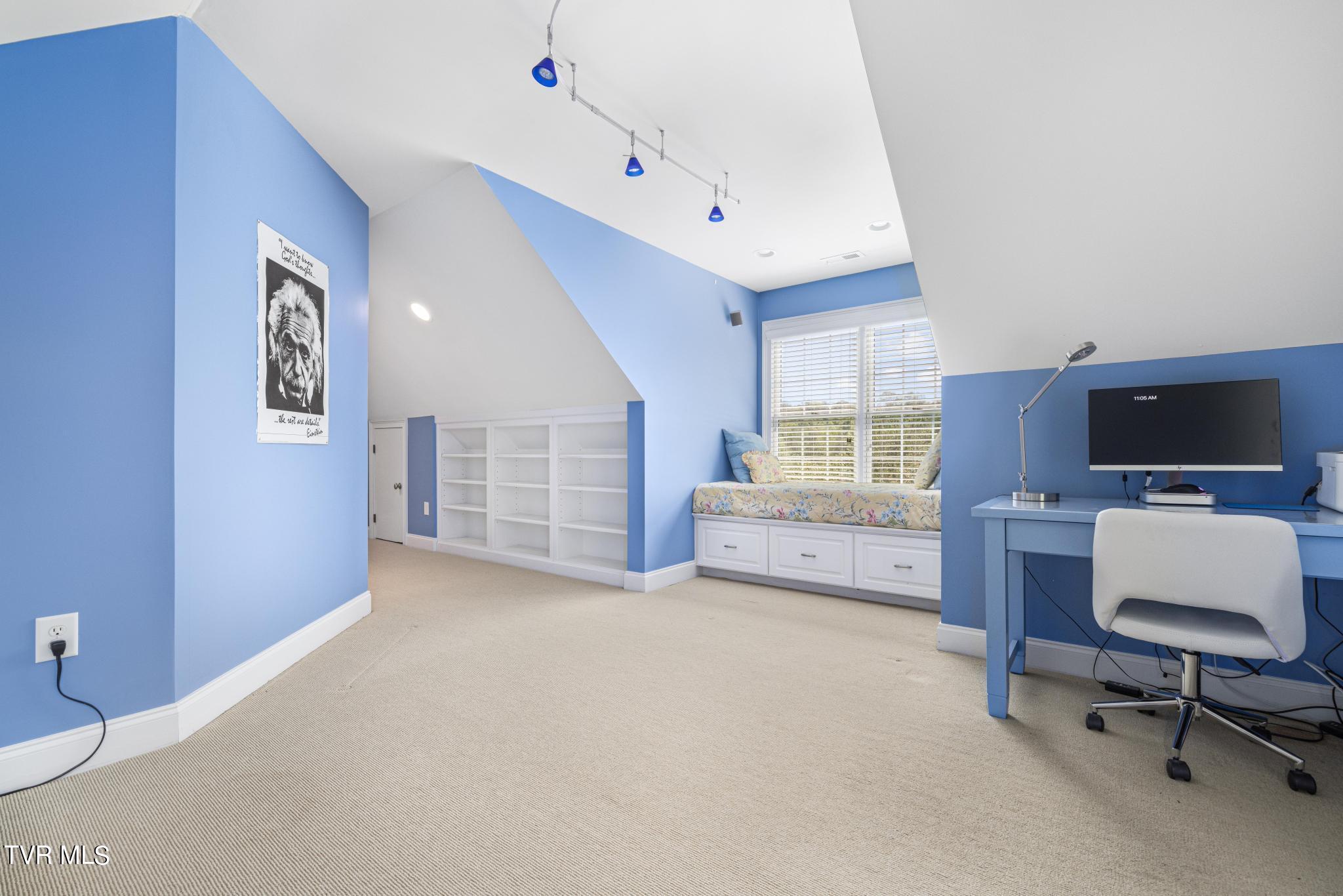 1031 Willows Trace Drive Johnson City, TN 37601 - Photo 41 of 83 Office/flex room