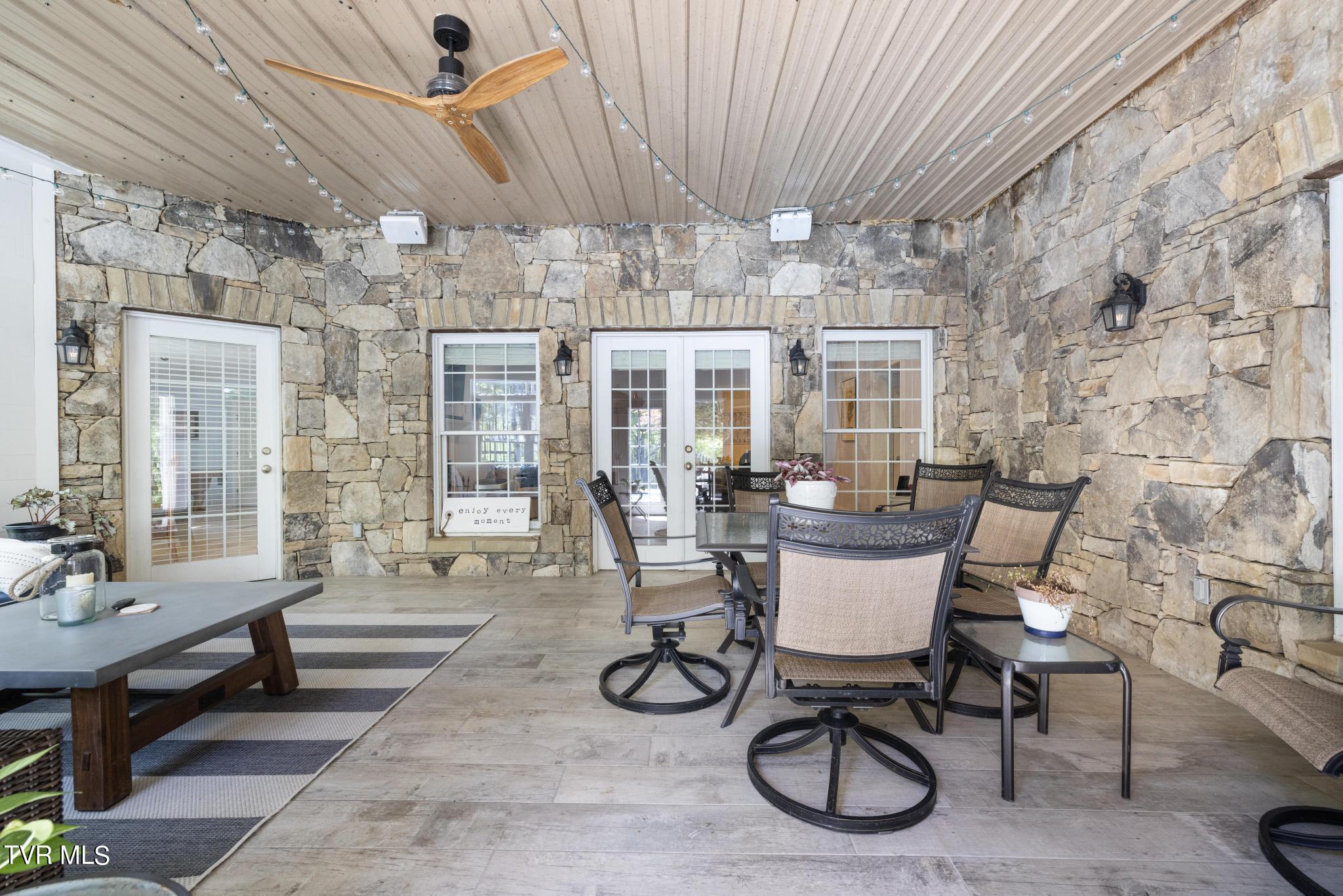 1031 Willows Trace Drive Johnson City, TN 37601 - Photo 66 of 83 Sunroom