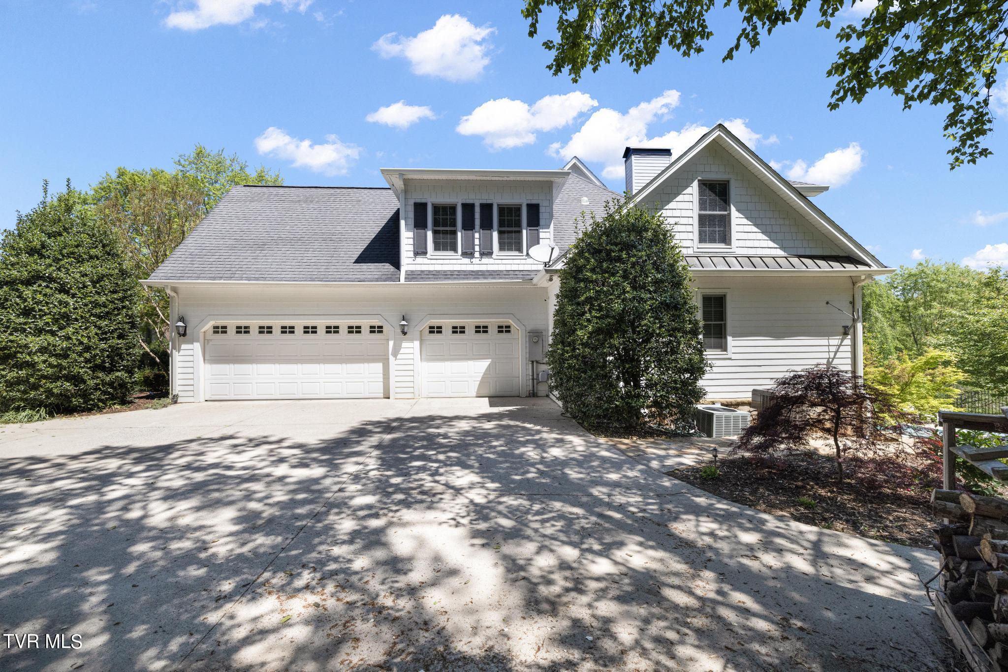1031 Willows Trace Drive Johnson City, TN 37601 - Photo 78 of 83 3-car garage