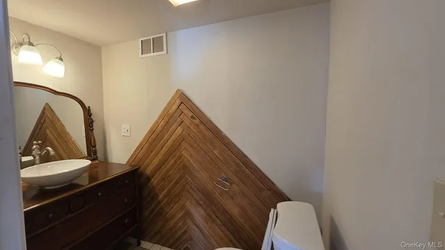 $2,250 | 882 Highway 52, Unit 1, Walden, NY 12586