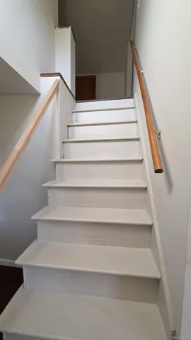 $2,250 | 882 Highway 52, Unit 1, Walden, NY 12586