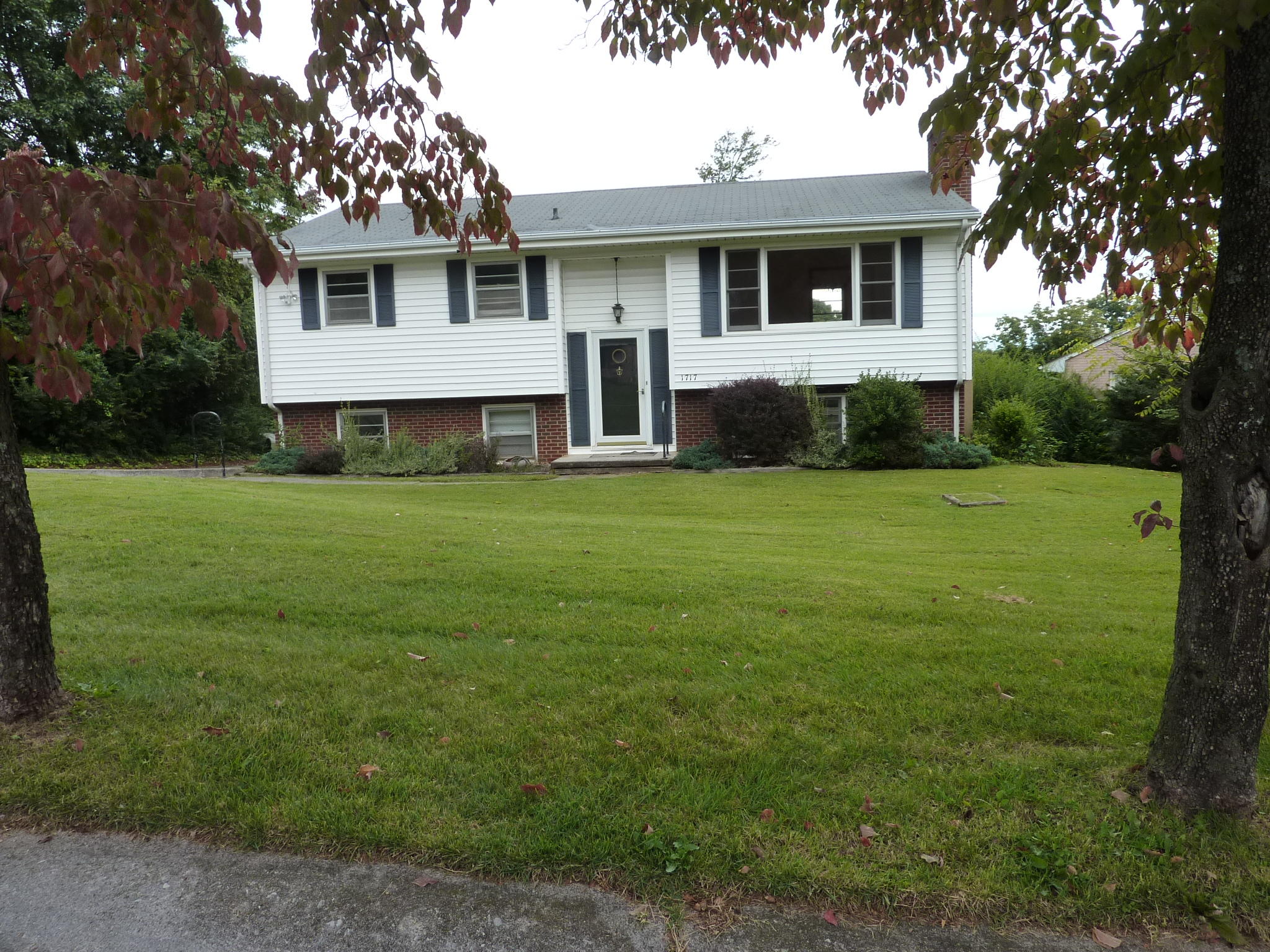 1717 Glendon Road Salem, VA 24153 - Photo 1 of 1 front