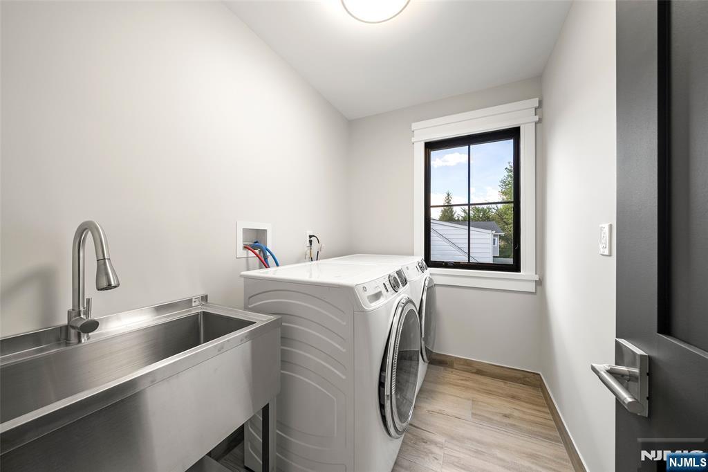 671 Delaware Avenue Ridgewood, NJ 07450 - Photo 19 of 25 Gallery Image 19