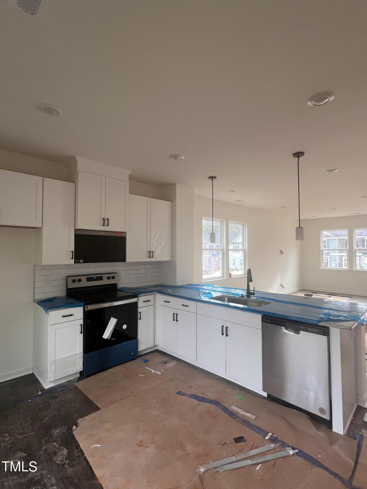 339 Hacksaw Trail Raleigh, NC 27610 - Photo 3 of 10 IMG_7717