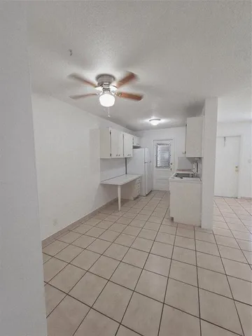 $1,600 | 1007 North 19th Avenue, Unit 4, Hollywood, FL 33020