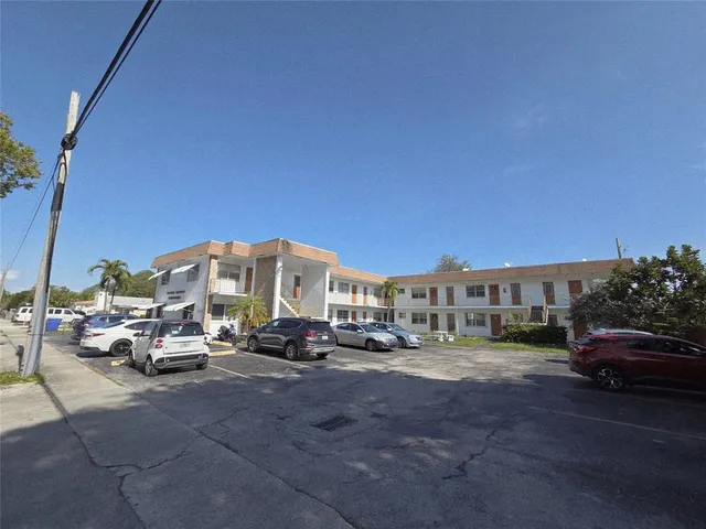 $1,600 | 1007 North 19th Avenue, Unit 4, Hollywood, FL 33020
