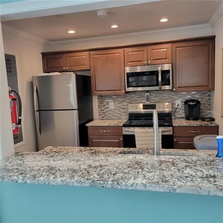 $2,550 | 3275 South Beneva Road, Unit 104, Sarasota, FL 34232