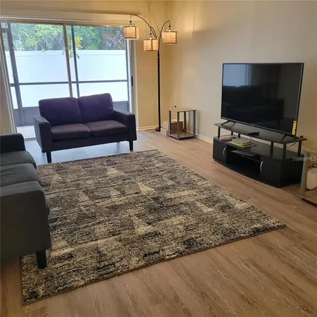 $2,550 | 3275 South Beneva Road, Unit 104, Sarasota, FL 34232