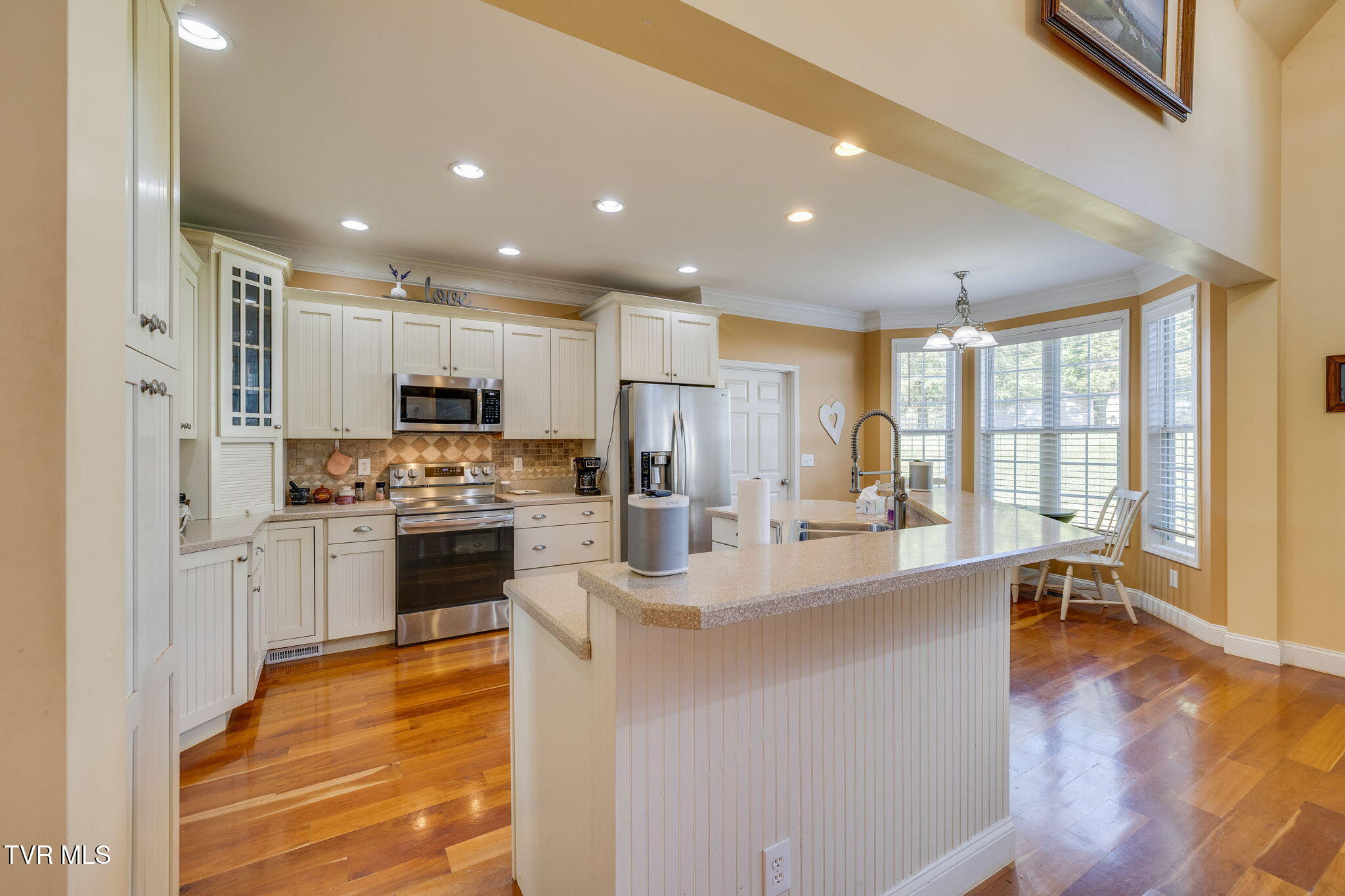 1238 Fordtown Road Jonesborough, TN 37659 - Photo 13 of 60 012