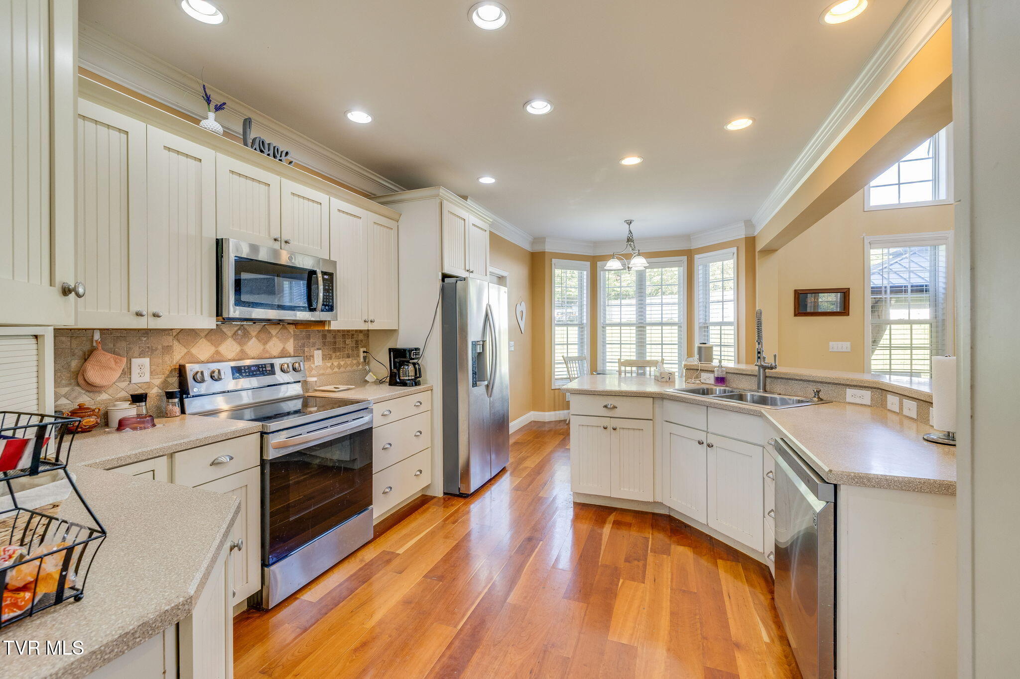 1238 Fordtown Road Jonesborough, TN 37659 - Photo 17 of 60 016