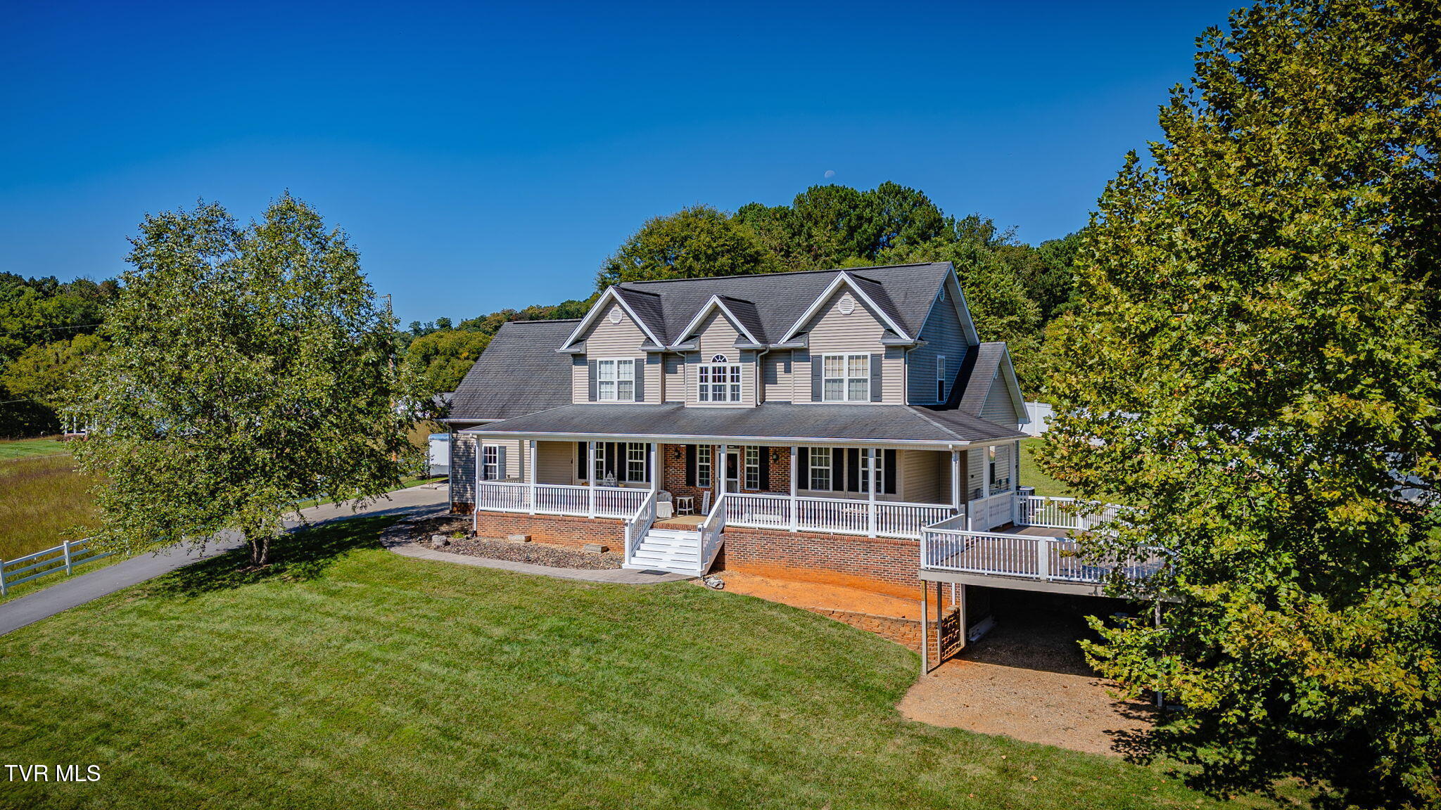 1238 Fordtown Road Jonesborough, TN 37659 - Photo 3 of 60 002