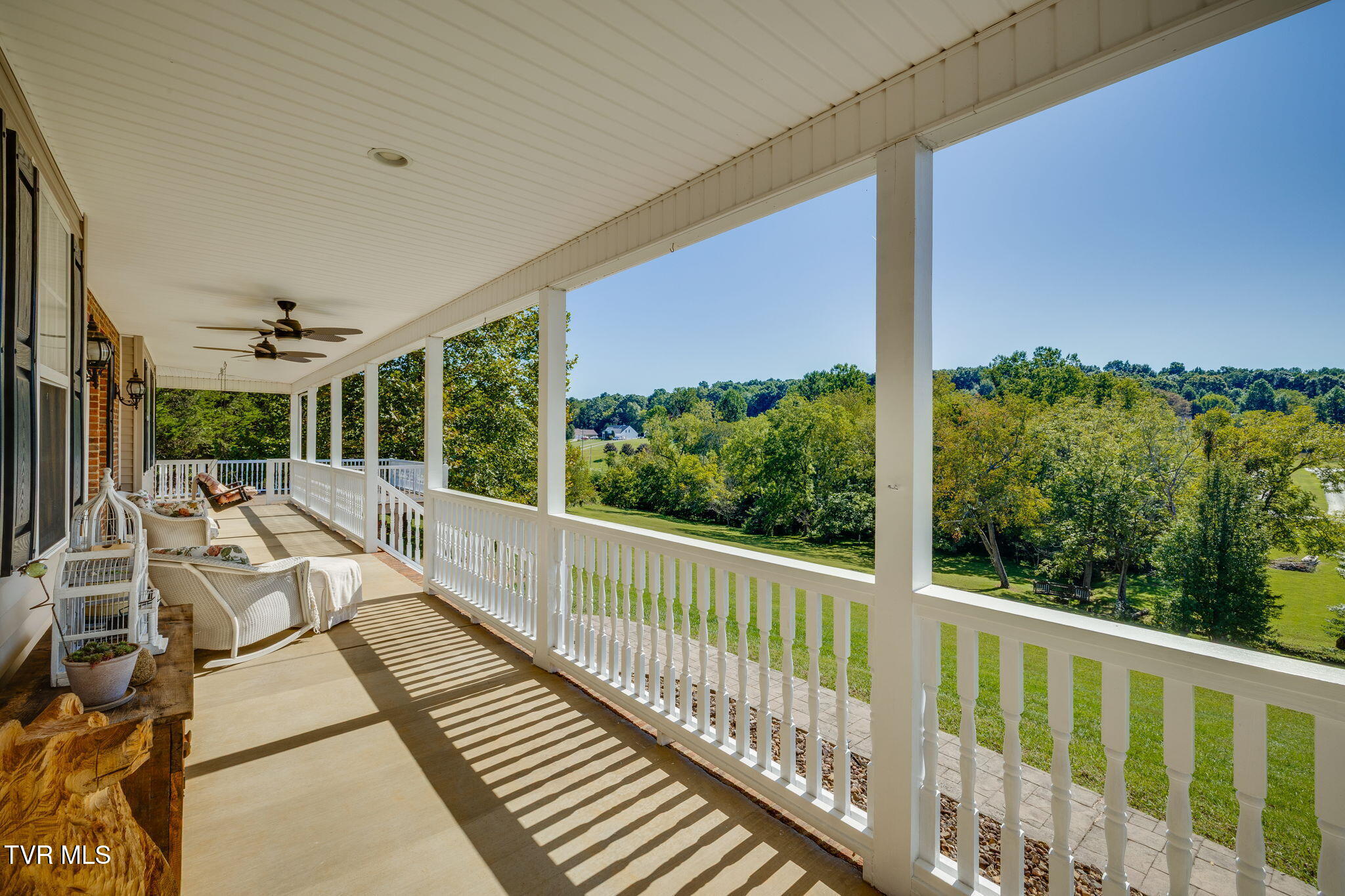 1238 Fordtown Road Jonesborough, TN 37659 - Photo 5 of 60 004