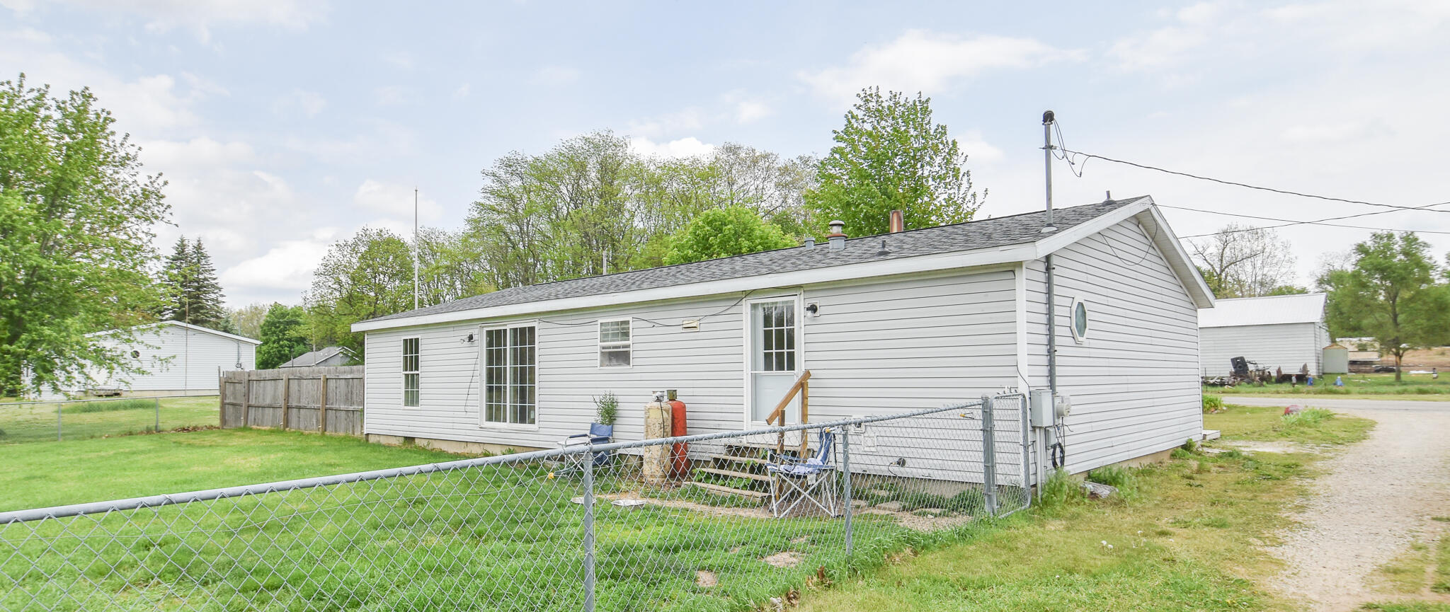 444 Block Road Coldwater, MI 49036 - Photo 2 of 30 DSC_0156