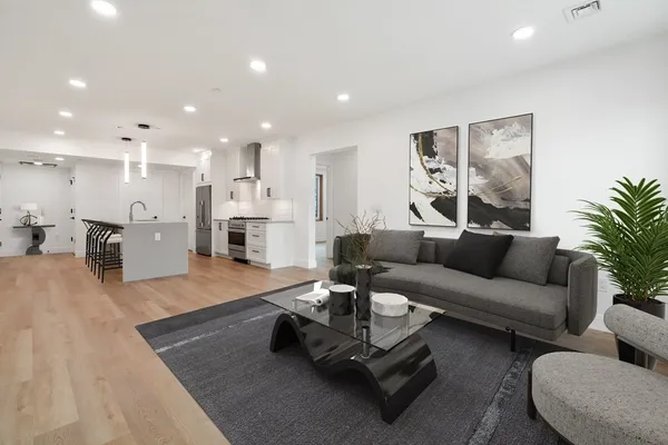 $3,500 | 3171 Washington Street, Unit 202, Boston, MA 02130