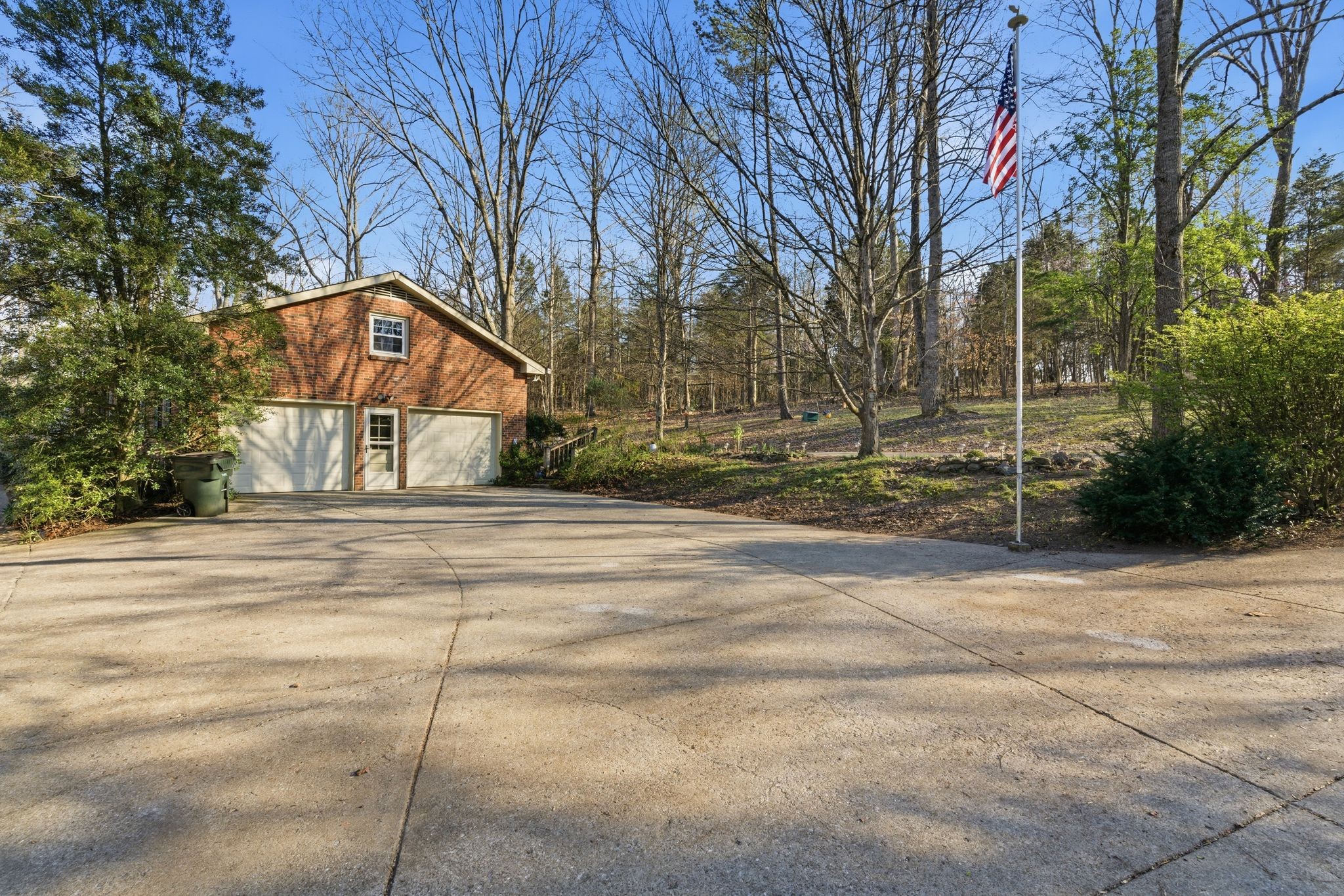 8073 Ridgewood Road Goodlettsville, TN 37072 - Photo 38 of 38 a view of a house with a yard