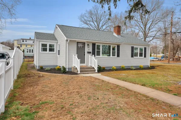 $320,000 | 19 Songonosk Street, Windsor, CT 06095